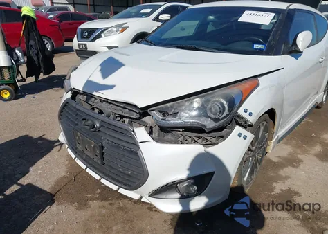 2016 Hyundai Veloster Turbo z USA, uszkodzony, nr VIN KMHTC6AE5GU269479